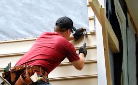 How To Choose The Right Materials for Your Siding Installation in 'Royal Pines, NC